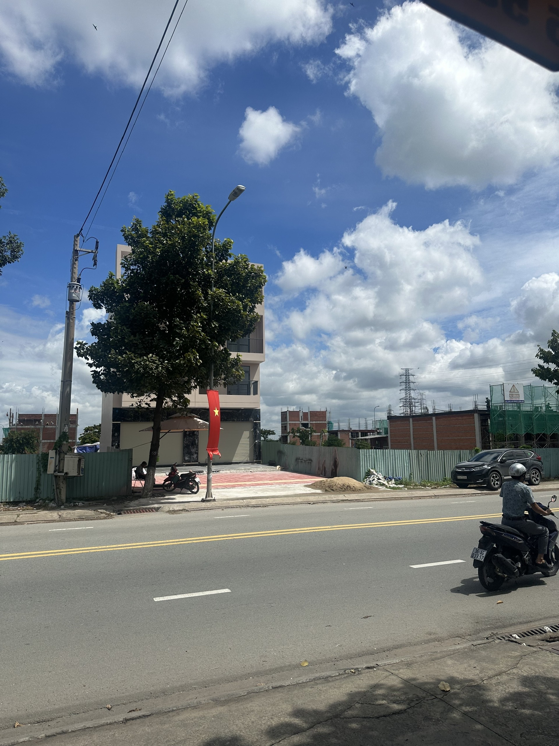 Xây dựng tại dự án Đông Bình Dương